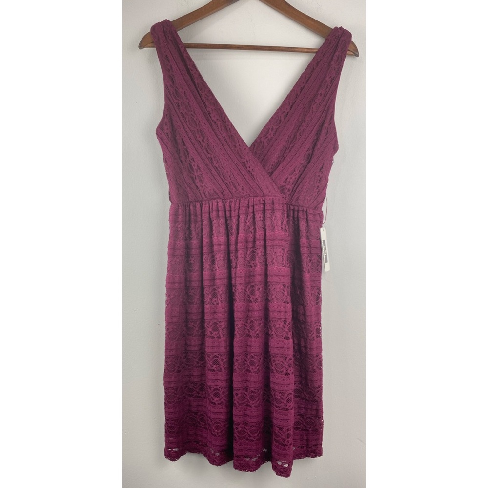 I.N. San Francisco size Small Women’s Wine Lace Sleeveless V-neck Dress NWT